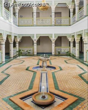 [P04] Hol intrare camera hotel » foto by ManuelaManu
 - 
<span class="allrVoted glyphicon glyphicon-heart hidden" id="av1514505"></span>
<a class="m-l-10 hidden" id="sv1514505" onclick="voting_Foto_DelVot(,1514505,29224)" role="button">șterge vot <span class="glyphicon glyphicon-remove"></span></a>
<a id="v91514505" class=" c-red"  onclick="voting_Foto_SetVot(1514505)" role="button"><span class="glyphicon glyphicon-heart-empty"></span> <b>LIKE</b> = Votează poza</a> <img class="hidden"  id="f1514505W9" src="/imagini/loader.gif" border="0" /><span class="AjErrMes hidden" id="e1514505ErM"></span>