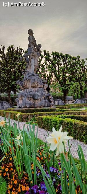 [P23] Statuia reprezentând „Aerul”: Hercule se luptă cu Anteu. » foto by tata123 🔱
 - 
<span class="allrVoted glyphicon glyphicon-heart hidden" id="av1518875"></span>
<a class="m-l-10 hidden" id="sv1518875" onclick="voting_Foto_DelVot(,1518875,29235)" role="button">șterge vot <span class="glyphicon glyphicon-remove"></span></a>
<a id="v91518875" class=" c-red"  onclick="voting_Foto_SetVot(1518875)" role="button"><span class="glyphicon glyphicon-heart-empty"></span> <b>LIKE</b> = Votează poza</a> <img class="hidden"  id="f1518875W9" src="/imagini/loader.gif" border="0" /><span class="AjErrMes hidden" id="e1518875ErM"></span>