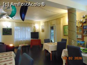 [P30] sala de mic dejun, au ramas baloane de la copii » foto by Yolanda
 - 
<span class="allrVoted glyphicon glyphicon-heart hidden" id="av1518288"></span>
<a class="m-l-10 hidden" id="sv1518288" onclick="voting_Foto_DelVot(,1518288,29255)" role="button">șterge vot <span class="glyphicon glyphicon-remove"></span></a>
<a id="v91518288" class=" c-red"  onclick="voting_Foto_SetVot(1518288)" role="button"><span class="glyphicon glyphicon-heart-empty"></span> <b>LIKE</b> = Votează poza</a> <img class="hidden"  id="f1518288W9" src="/imagini/loader.gif" border="0" /><span class="AjErrMes hidden" id="e1518288ErM"></span>