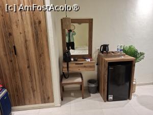 [P12] Giza, Egipt, „Pyramids Spiritual Gate” Hotel, Camera 406 ne-a primit cu apă plată, ceai, cafea și multă liniște » foto by mprofeanu
 - 
<span class="allrVoted glyphicon glyphicon-heart hidden" id="av1519601"></span>
<a class="m-l-10 hidden" id="sv1519601" onclick="voting_Foto_DelVot(,1519601,29265)" role="button">șterge vot <span class="glyphicon glyphicon-remove"></span></a>
<a id="v91519601" class=" c-red"  onclick="voting_Foto_SetVot(1519601)" role="button"><span class="glyphicon glyphicon-heart-empty"></span> <b>LIKE</b> = Votează poza</a> <img class="hidden"  id="f1519601W9" src="/imagini/loader.gif" border="0" /><span class="AjErrMes hidden" id="e1519601ErM"></span>