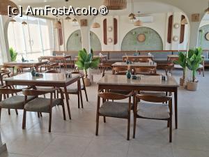 [P28] Giza, Egipt, „Pyramids Spiritual Gate” Hotel, Restaurantul gol în prima dimineață, pe la 9 » foto by mprofeanu
 - 
<span class="allrVoted glyphicon glyphicon-heart hidden" id="av1519617"></span>
<a class="m-l-10 hidden" id="sv1519617" onclick="voting_Foto_DelVot(,1519617,29265)" role="button">șterge vot <span class="glyphicon glyphicon-remove"></span></a>
<a id="v91519617" class=" c-red"  onclick="voting_Foto_SetVot(1519617)" role="button"><span class="glyphicon glyphicon-heart-empty"></span> <b>LIKE</b> = Votează poza</a> <img class="hidden"  id="f1519617W9" src="/imagini/loader.gif" border="0" /><span class="AjErrMes hidden" id="e1519617ErM"></span>