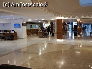 [P06] Cairo, Novotel Cairo Airport Hotel, Lounge-ul spațios, Recepția și Intrarea în Hotel » foto by mprofeanu
 - 
<span class="allrVoted glyphicon glyphicon-heart hidden" id="av1521993"></span>
<a class="m-l-10 hidden" id="sv1521993" onclick="voting_Foto_DelVot(,1521993,29286)" role="button">șterge vot <span class="glyphicon glyphicon-remove"></span></a>
<a id="v91521993" class=" c-red"  onclick="voting_Foto_SetVot(1521993)" role="button"><span class="glyphicon glyphicon-heart-empty"></span> <b>LIKE</b> = Votează poza</a> <img class="hidden"  id="f1521993W9" src="/imagini/loader.gif" border="0" /><span class="AjErrMes hidden" id="e1521993ErM"></span>