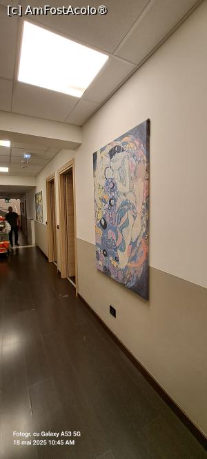 [P26] Hotel Sogni dʼOro Airport, palierul ertajului întâi » foto by irinad
 - 
<span class="allrVoted glyphicon glyphicon-heart hidden" id="av1524294"></span>
<a class="m-l-10 hidden" id="sv1524294" onclick="voting_Foto_DelVot(,1524294,29293)" role="button">șterge vot <span class="glyphicon glyphicon-remove"></span></a>
<a id="v91524294" class=" c-red"  onclick="voting_Foto_SetVot(1524294)" role="button"><span class="glyphicon glyphicon-heart-empty"></span> <b>LIKE</b> = Votează poza</a> <img class="hidden"  id="f1524294W9" src="/imagini/loader.gif" border="0" /><span class="AjErrMes hidden" id="e1524294ErM"></span>