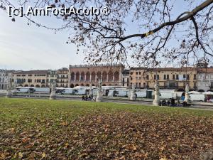 [P40] Prato della Valle » foto by adso
 - 
<span class="allrVoted glyphicon glyphicon-heart hidden" id="av1525773"></span>
<a class="m-l-10 hidden" id="sv1525773" onclick="voting_Foto_DelVot(,1525773,29306)" role="button">șterge vot <span class="glyphicon glyphicon-remove"></span></a>
<a id="v91525773" class=" c-red"  onclick="voting_Foto_SetVot(1525773)" role="button"><span class="glyphicon glyphicon-heart-empty"></span> <b>LIKE</b> = Votează poza</a> <img class="hidden"  id="f1525773W9" src="/imagini/loader.gif" border="0" /><span class="AjErrMes hidden" id="e1525773ErM"></span>