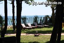 [P14 <small>[FOTO OFICIALĂ, DE PREZENTARE:] </small>] SEZLONGURI RELAXARE SI PLAJA