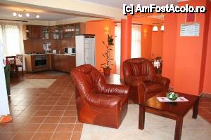 [P05 <small>[FOTO OFICIALĂ, DE PREZENTARE:] </small>]  -- <small>// FĂRĂ DESCRIERE</small>
