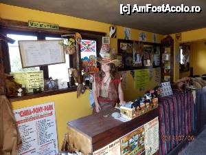 [P03 <small>[FOTO OFICIALĂ, DE PREZENTARE:] </small>]  -- <small>// FĂRĂ DESCRIERE</small>