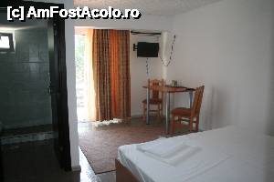 [P02 <small>[FOTO OFICIALĂ, DE PREZENTARE:] </small>]  -- <small>// FĂRĂ DESCRIERE</small>