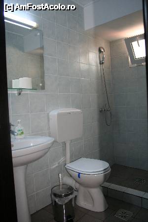 [P04 <small>[FOTO OFICIALĂ, DE PREZENTARE:] </small>]  -- <small>// FĂRĂ DESCRIERE</small>