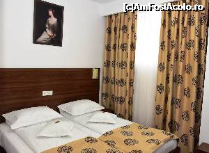[P03 <small>[FOTO OFICIALĂ, DE PREZENTARE:] </small>] Camera dubla.