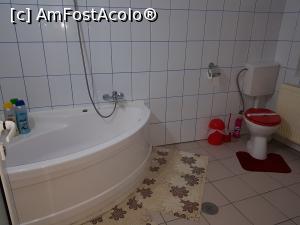 [P07 <small>[FOTO OFICIALĂ, DE PREZENTARE:] </small>]  -- <small>// FĂRĂ DESCRIERE</small>